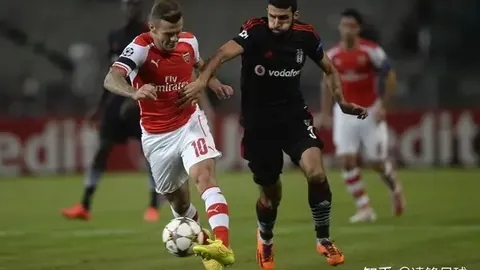 “前广州队中场球员廖力生转会加盟成都蓉城”